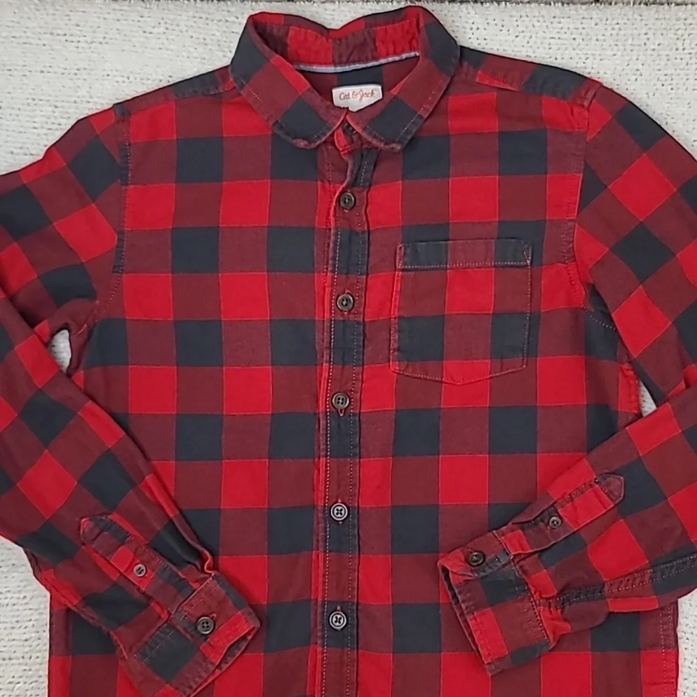 Cat & Jack Boys' Long Sleeve Flannel Button-Down Shirt in Red/Black Size XL/16